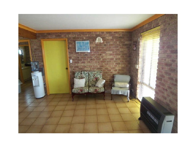 4 Ormsby Terrace, San Remo WA 6210