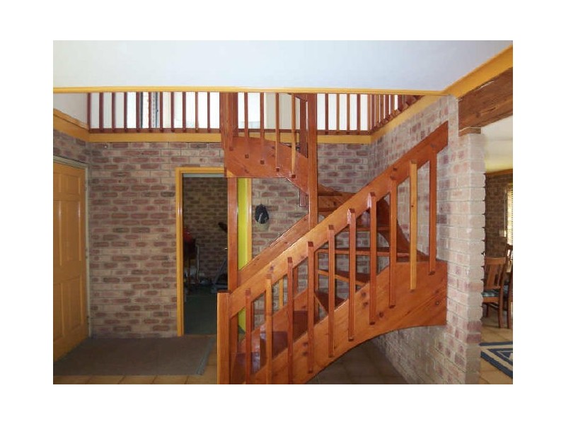 4 Ormsby Terrace, San Remo WA 6210