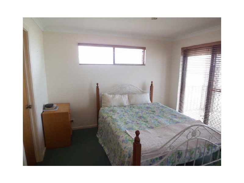 4 Ormsby Terrace, San Remo WA 6210