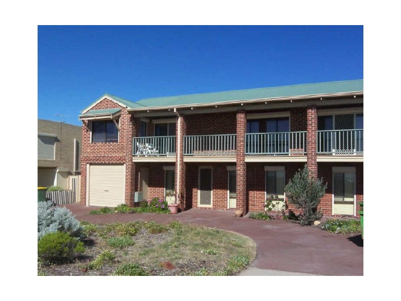 4 Ormsby Terrace, San Remo WA 6210