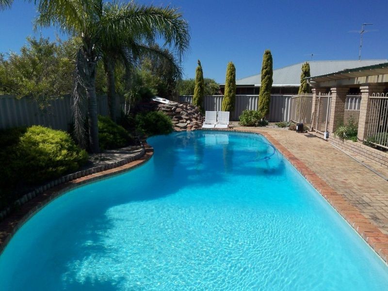 7 Mardan Court, Silver Sands WA 6210