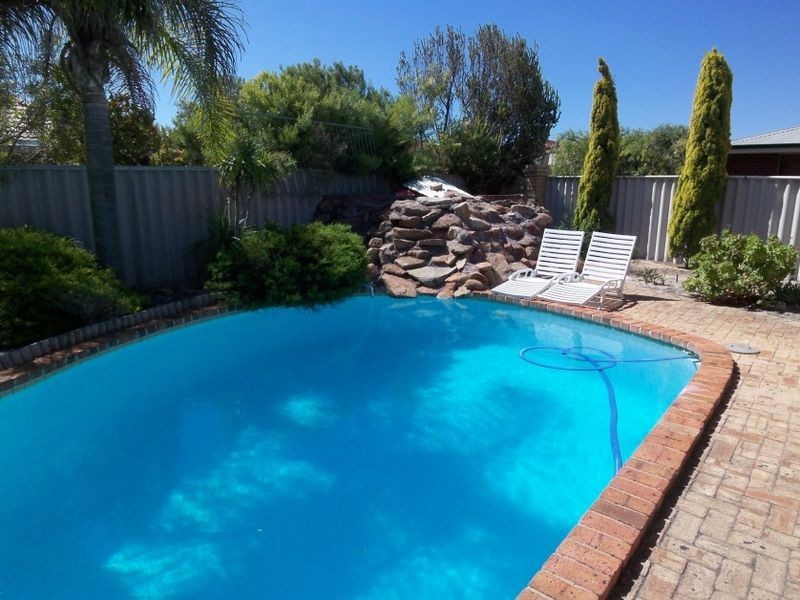 7 Mardan Court, Silver Sands WA 6210