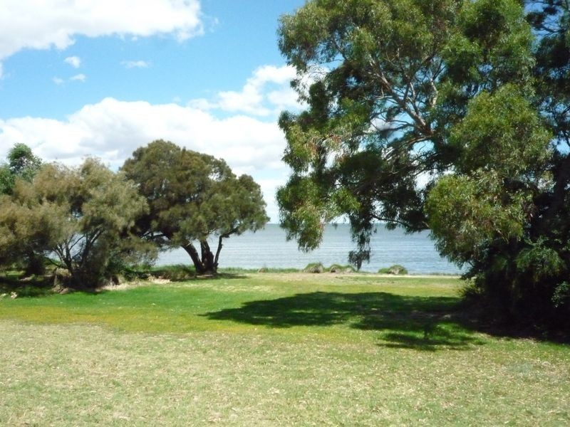 4 Wamba Road, Coodanup WA 6210