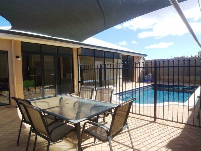 12 Northport Boulevard, Wannanup WA 6210