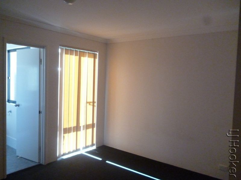 1a Hobley Street, Mandurah WA 6210