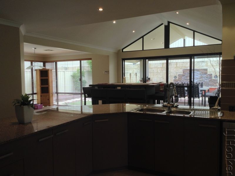 43 Yindana Boulevard, Lakelands WA 6180