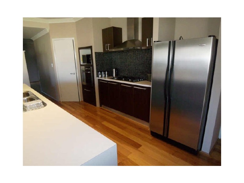 10 Asper Way, Halls Head WA 6210