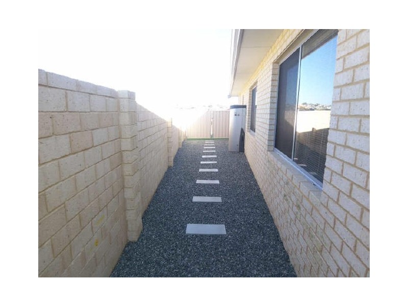 10 Asper Way, Halls Head WA 6210