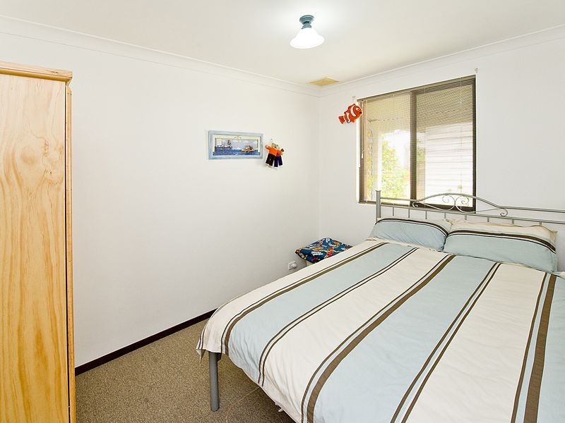 16 Ivanhoe Crescent, Falcon WA 6210