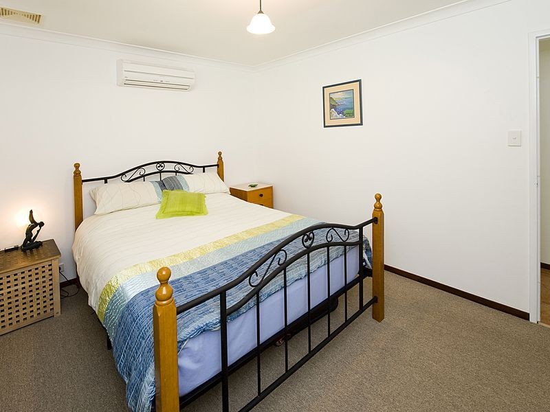 16 Ivanhoe Crescent, Falcon WA 6210