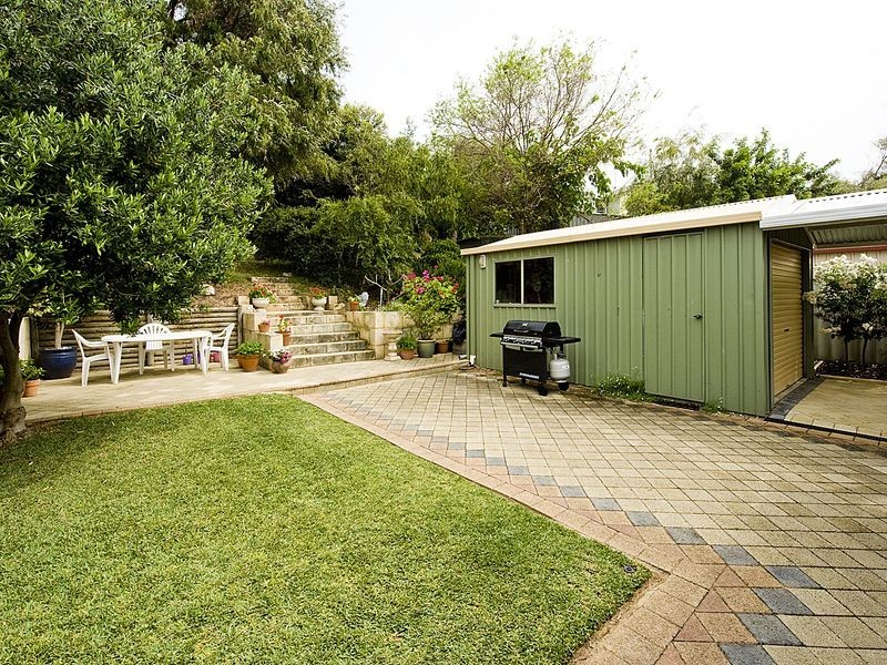 16 Ivanhoe Crescent, Falcon WA 6210