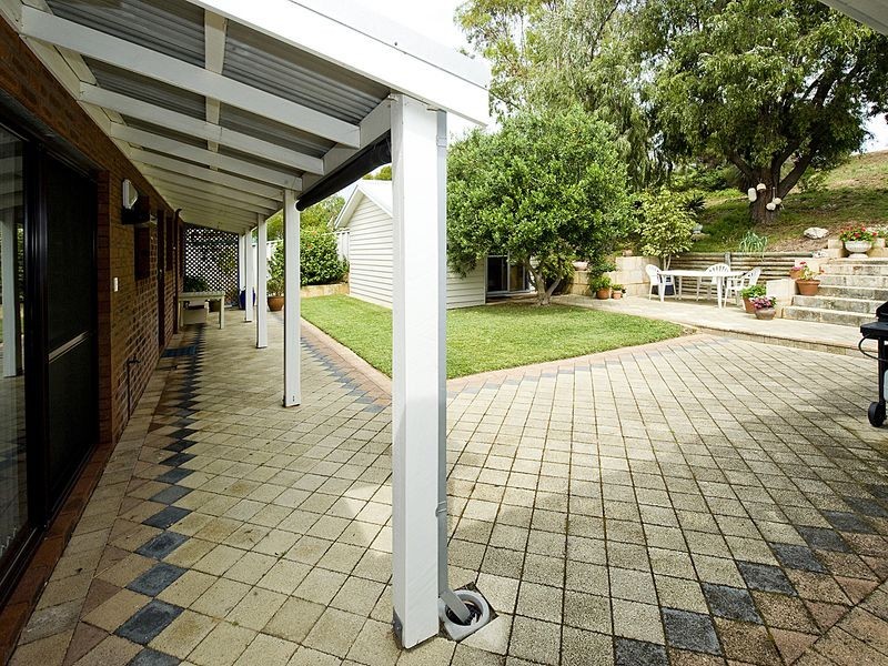 16 Ivanhoe Crescent, Falcon WA 6210