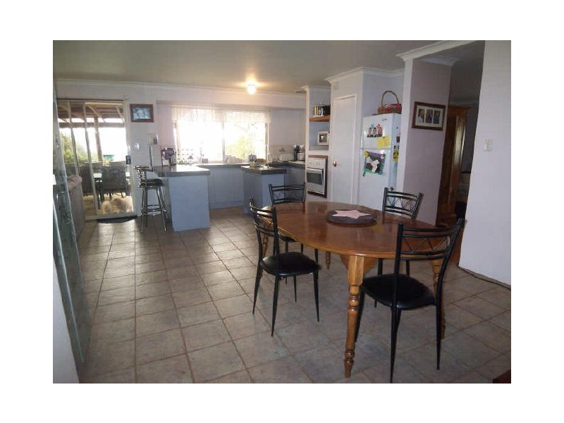 187 Oakmont Avenue, Meadow Springs WA 6210