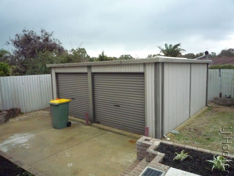 54 Peelwood Parade, Halls Head WA 6210