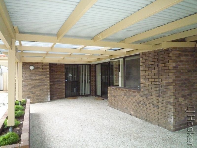54 Peelwood Parade, Halls Head WA 6210