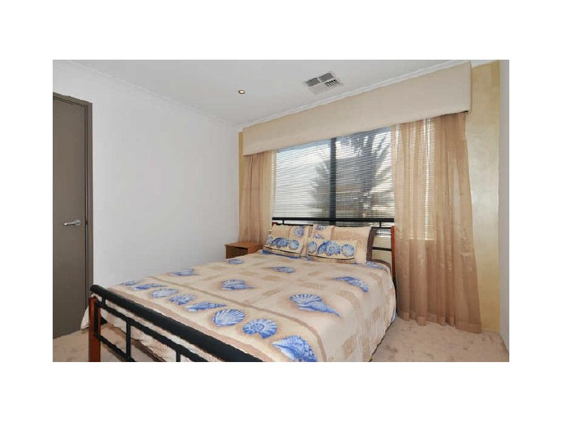 3 Dalona Parkway, Lakelands WA 6210