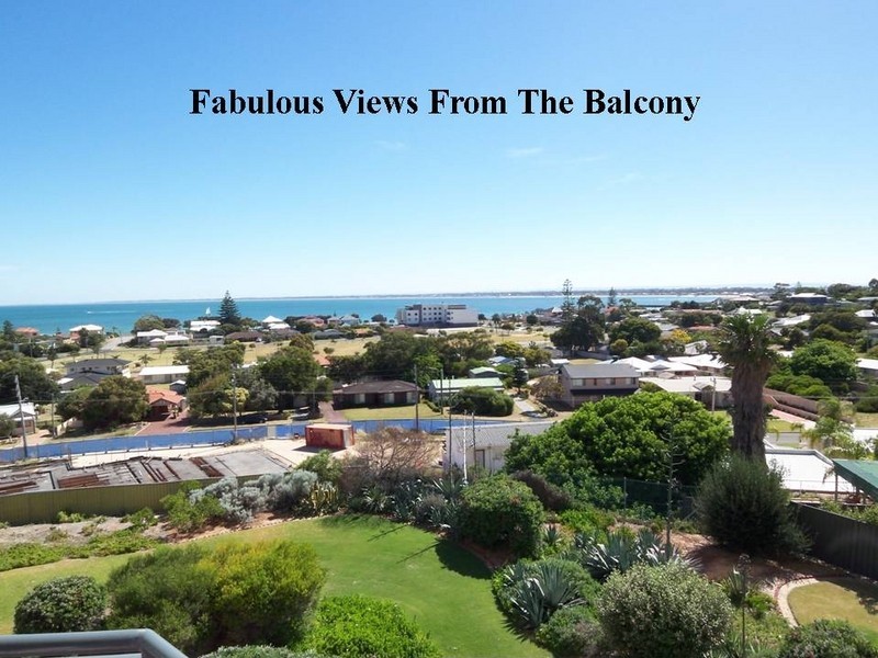 14/6A Valley Road, Halls Head WA 6210