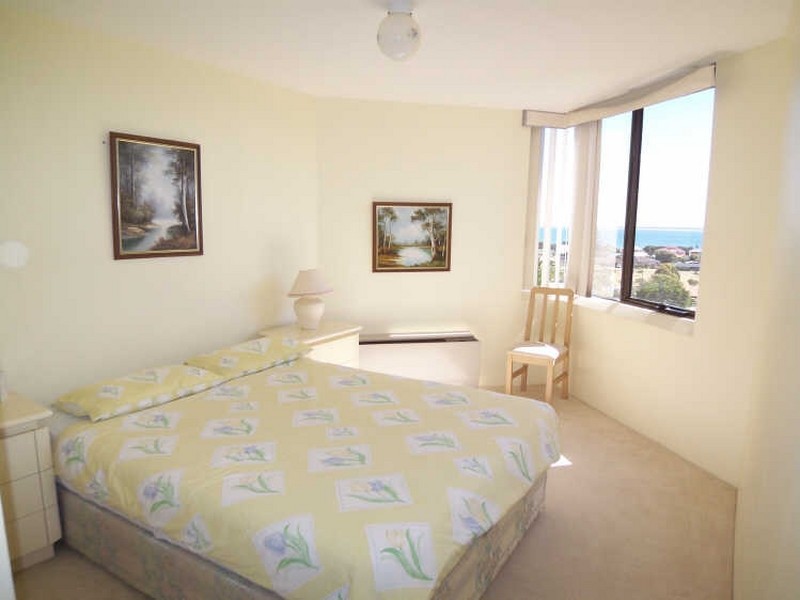 14/6A Valley Road, Halls Head WA 6210