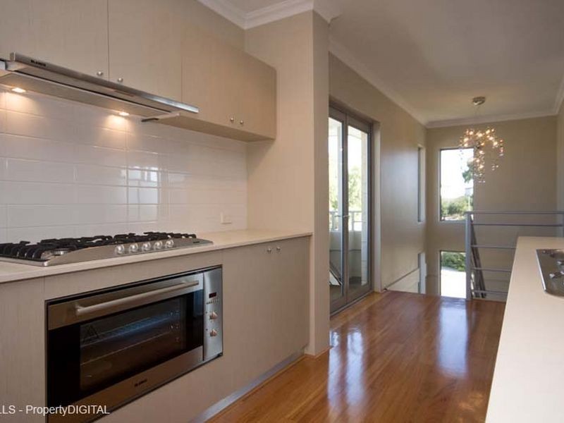 4/100 Ormsby Terrace, Silver Sands WA 6210