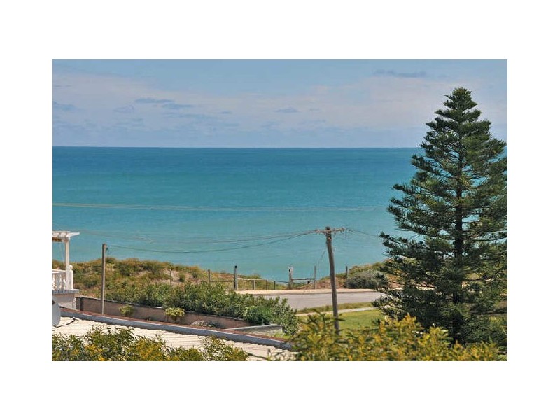 114 Leighton Road, Halls Head WA 6210