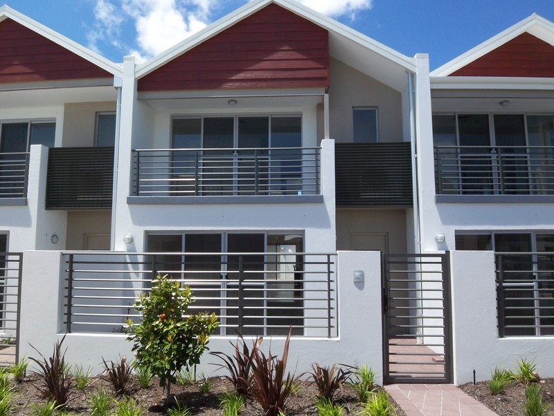 14 Oakleigh Drive, Erskine WA 6210