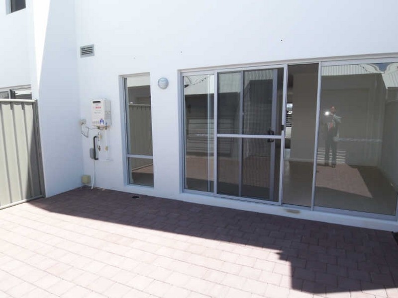 14 Oakleigh Drive, Erskine WA 6210