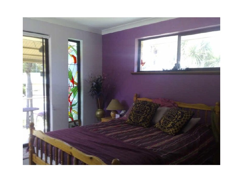 2 Nesbit Road, Greenfields WA 6210