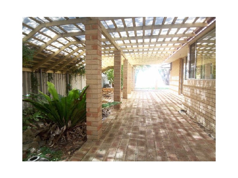 18 Oleander Place, Halls Head WA 6210