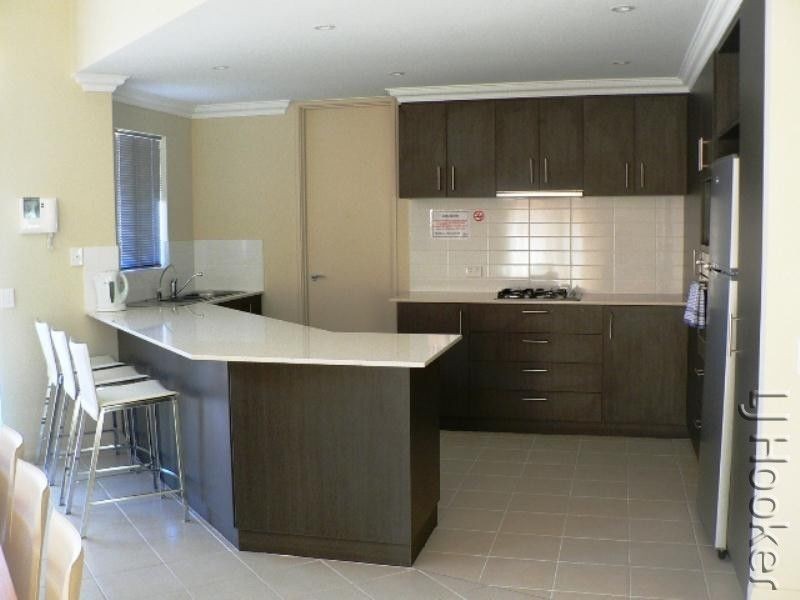 15/2 The Pass, Dawesville WA 6211