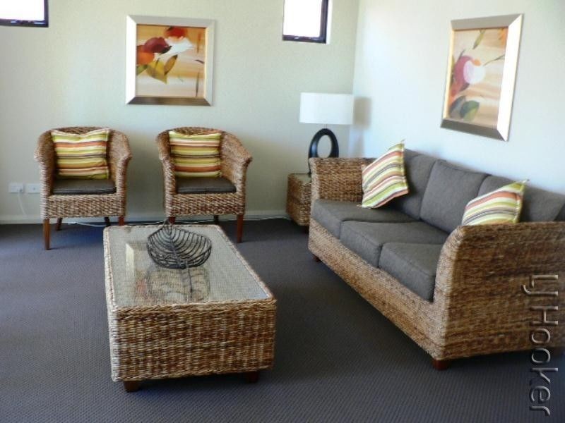 15/2 The Pass, Dawesville WA 6211