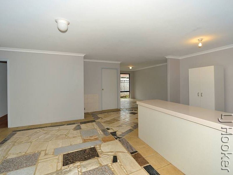30 Tamarisk Drive, Halls Head WA 6210
