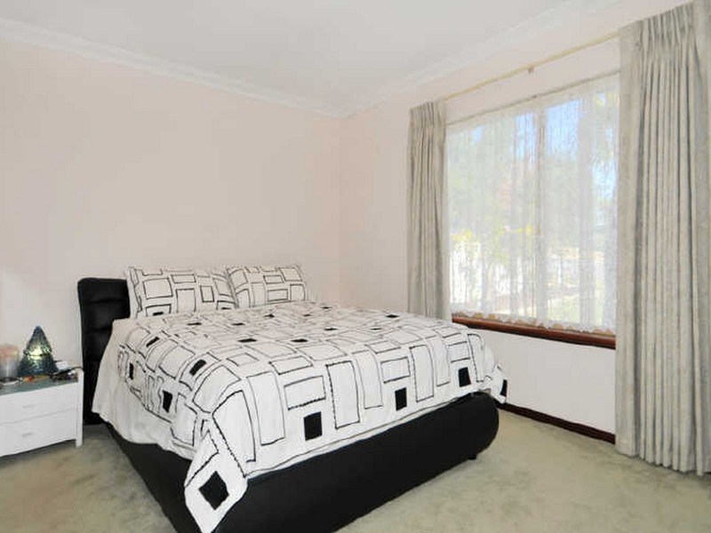 3 Spyglass Rise, Halls Head WA 6210