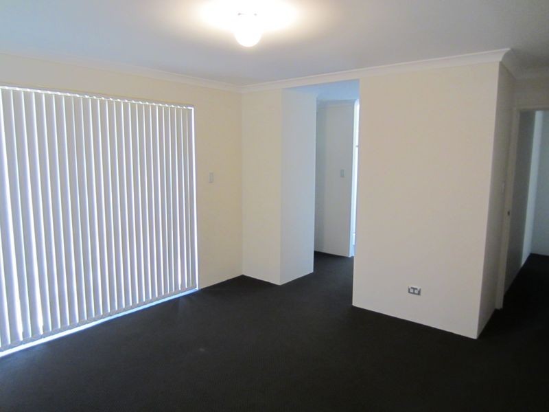 15 Lismore Ridge, Lakelands WA 6180