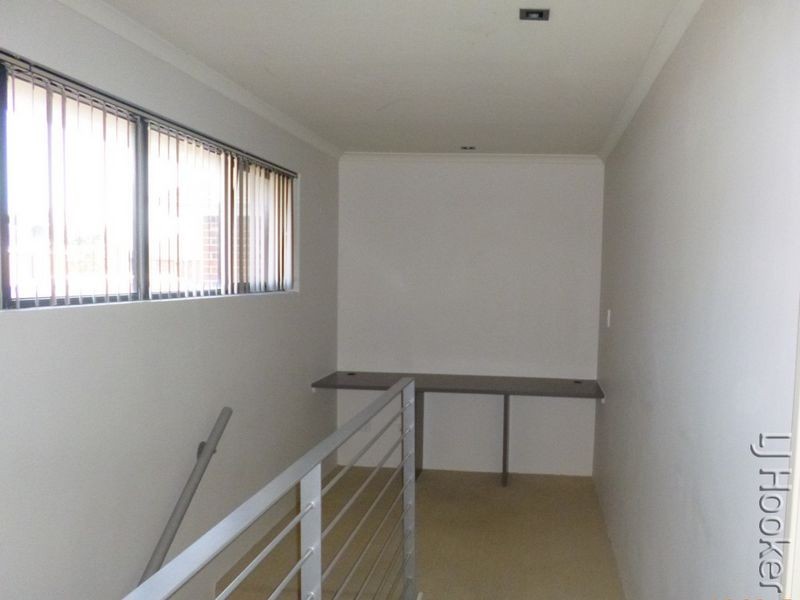 6/1 Mariners Cove Drive, Dudley Park WA 6210