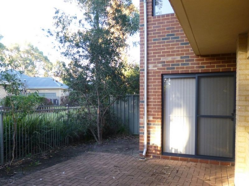 6/1 Mariners Cove Drive, Dudley Park WA 6210