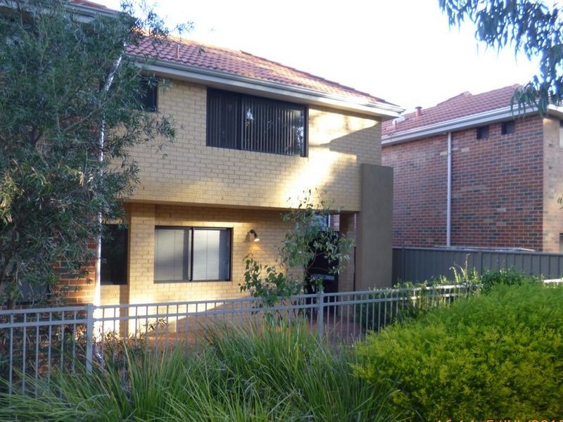 6/1 Mariners Cove Drive, Dudley Park WA 6210