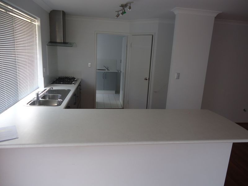 85 Cawana Parkway, Lakelands WA 6180