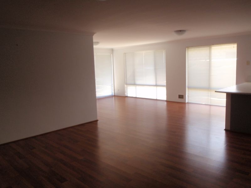 85 Cawana Parkway, Lakelands WA 6180