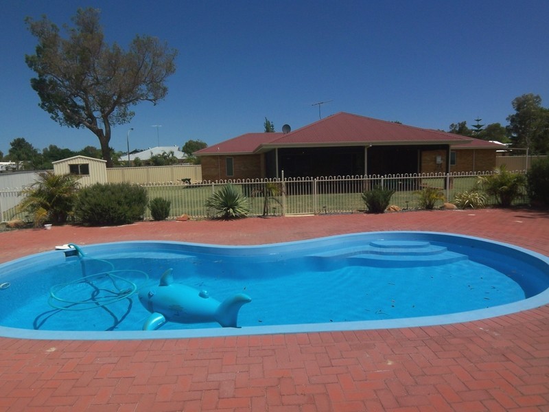 17 Wattleglen Avenue, Erskine WA 6210