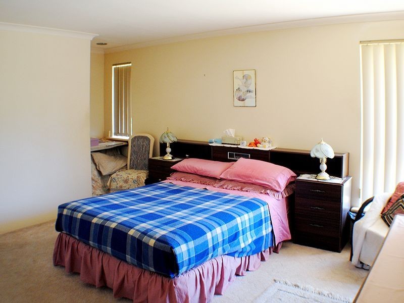 27 Portmarnock Circle, Halls Head WA 6210