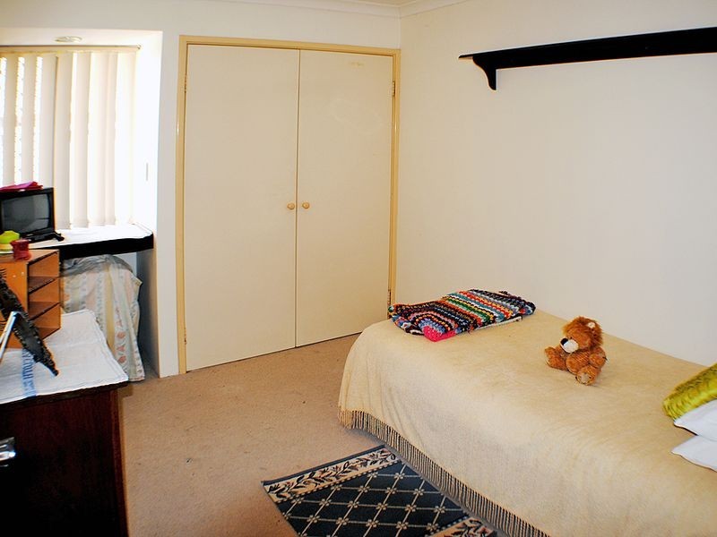 27 Portmarnock Circle, Halls Head WA 6210