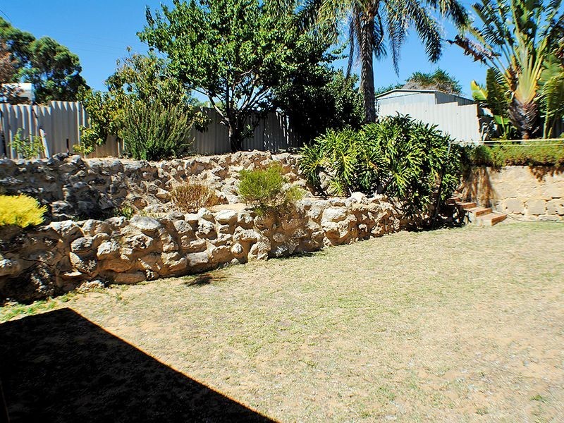 27 Portmarnock Circle, Halls Head WA 6210