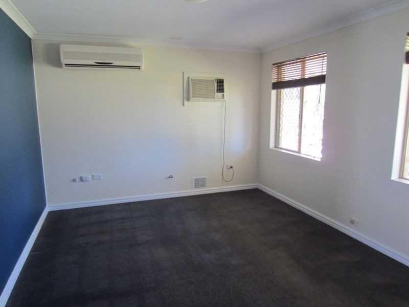 198 Wanjeep Street, Coodanup WA 6210