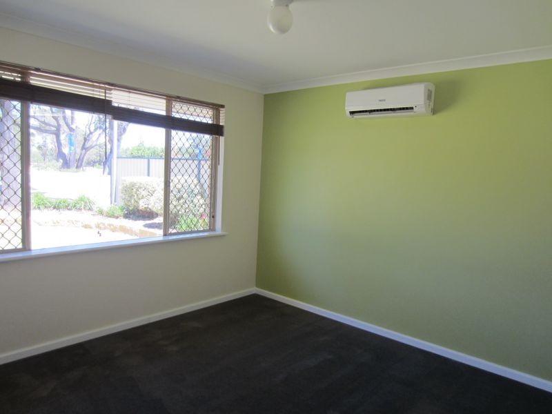 198 Wanjeep Street, Coodanup WA 6210