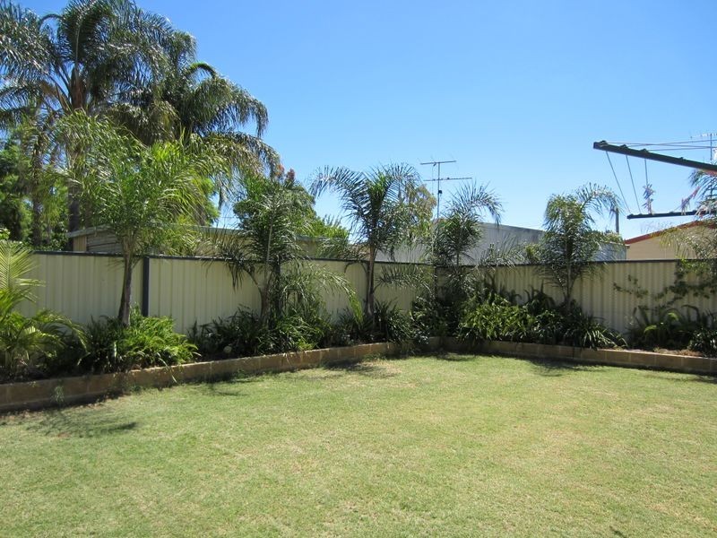 198 Wanjeep Street, Coodanup WA 6210