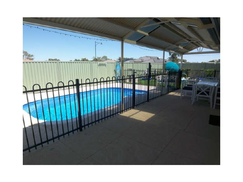 2 Jollup Way, Ravenswood WA 6208