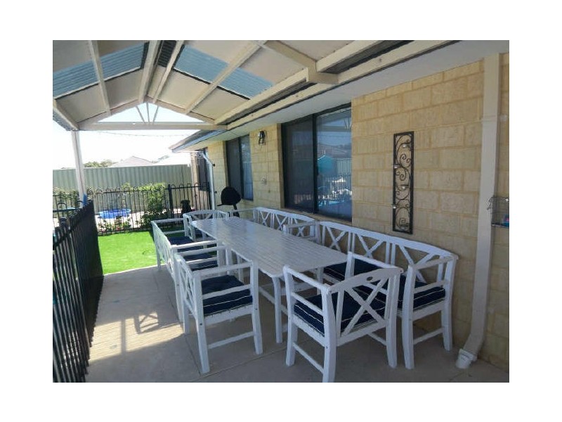 2 Jollup Way, Ravenswood WA 6208