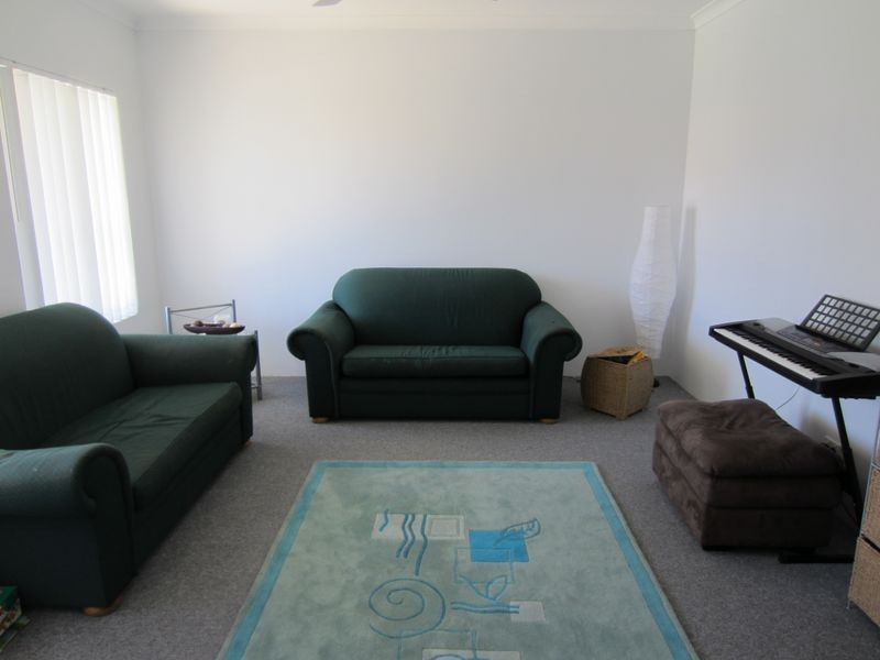 32 Tranquility Way, Halls Head WA 6210