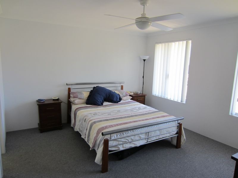 32 Tranquility Way, Halls Head WA 6210