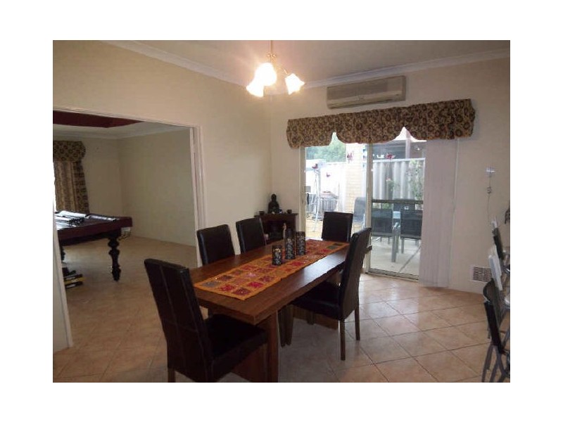 185 McLarty Rd, Halls Head WA 6210